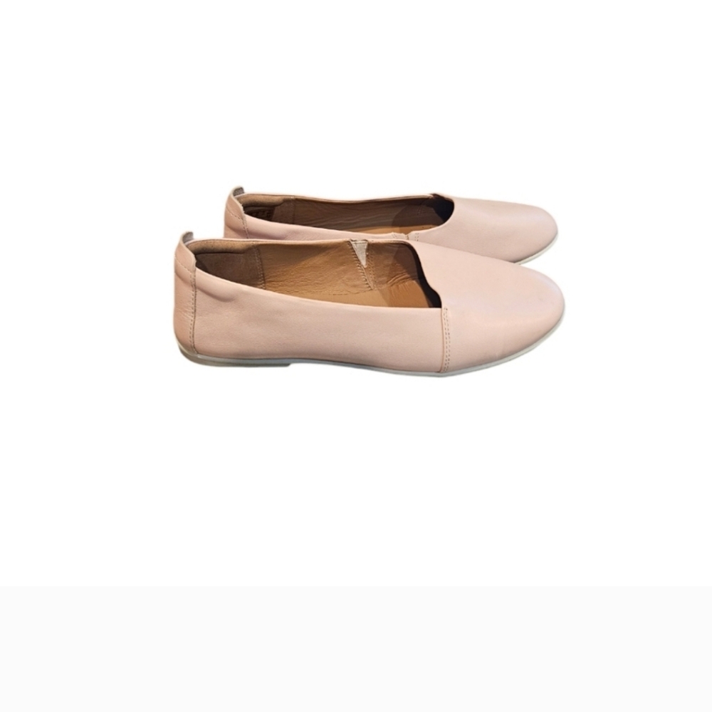 Clarks Women's Blush Slip-On  Leather Flats. Size‎ 9.5. - Picture 5 of 8